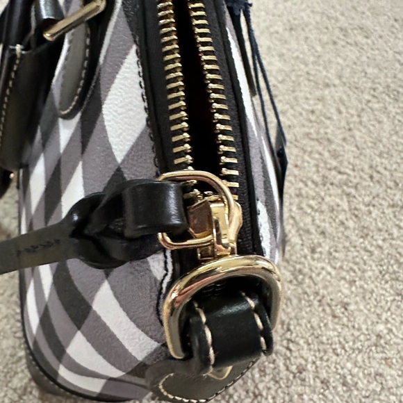 Dooney and Bourke Tucker Darcy satchel. Black and white checked - Picture 5 of 12